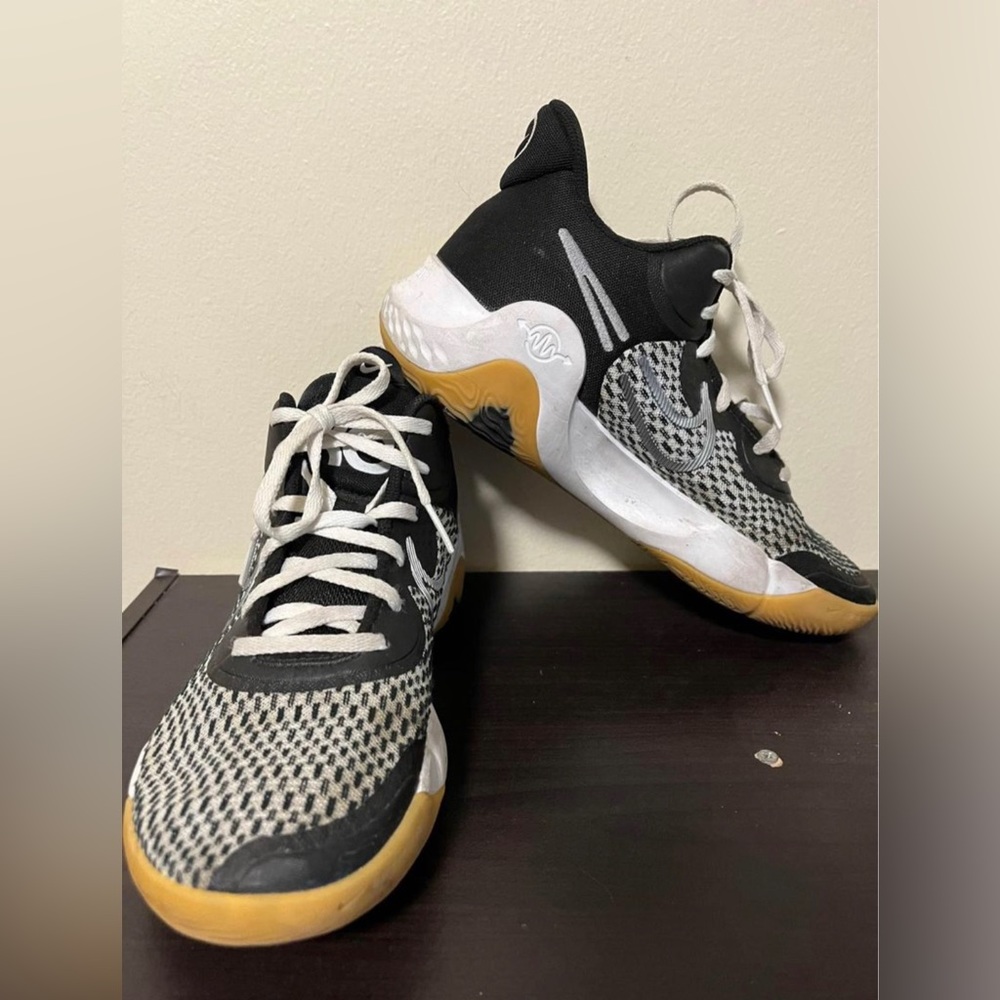 Nike Renews